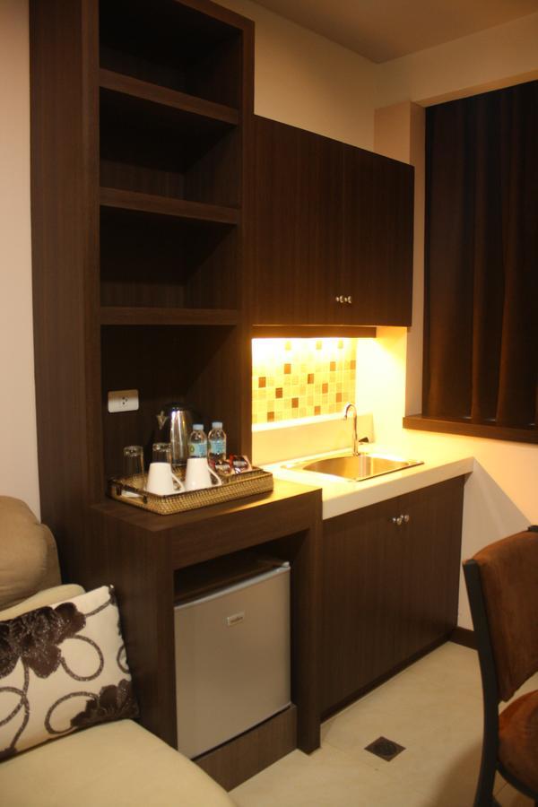 Kew 3* Tagbilaran City