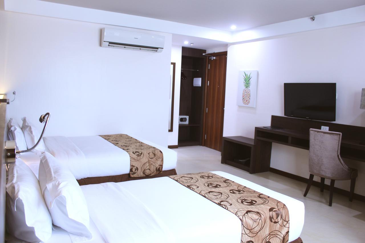 Hotel Kew 3*