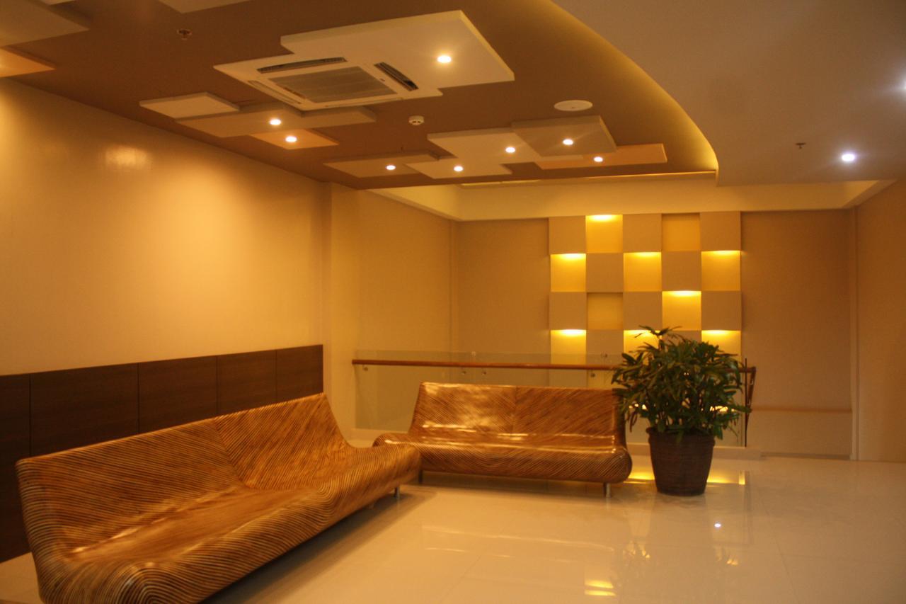 Hotel Kew 3*